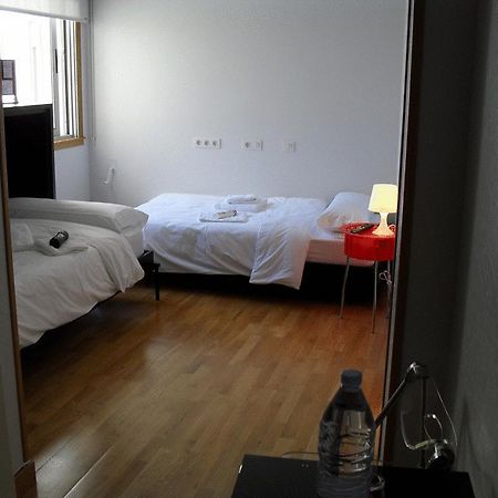 Hotel Ofi A Coruña Rum bild