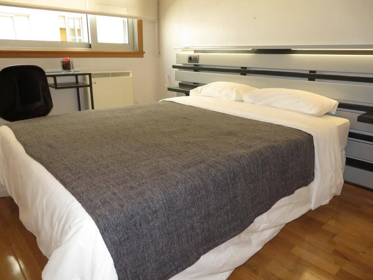Hotel Ofi A Coruña Exteriör bild