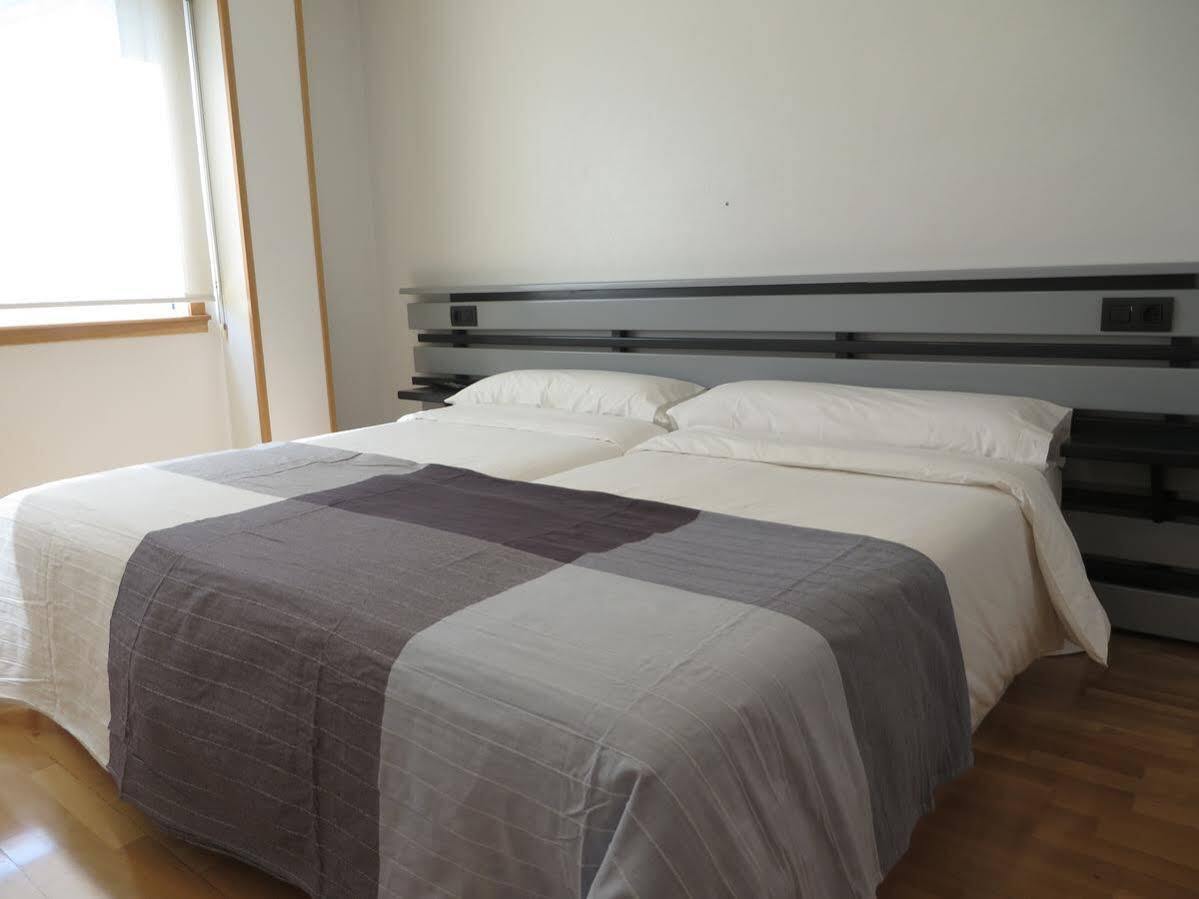 Hotel Ofi A Coruña Exteriör bild