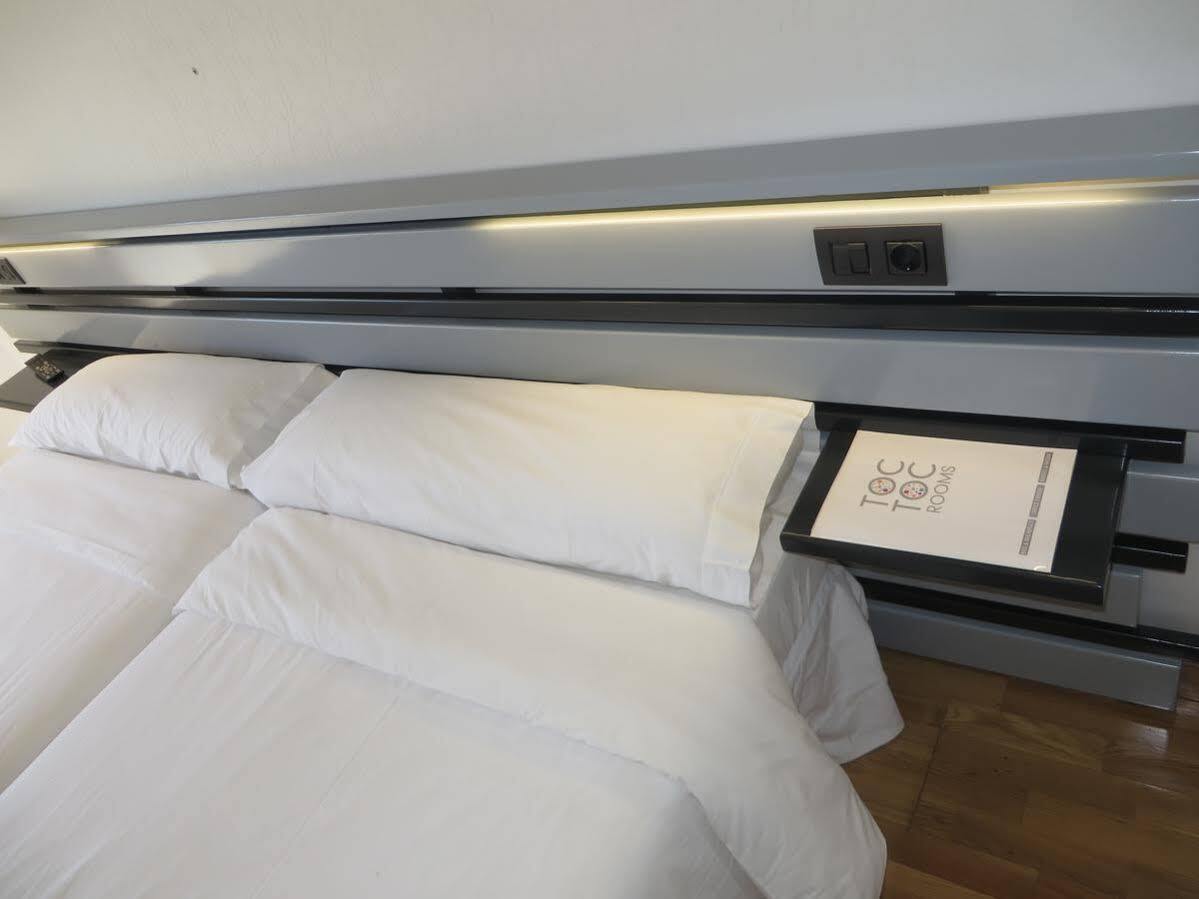 Hotel Ofi A Coruña Exteriör bild